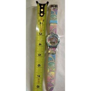 Accutime Girls Unicorn Digital‎ Quartz Wristwatch 26mm Silver Case Rainbow Strap